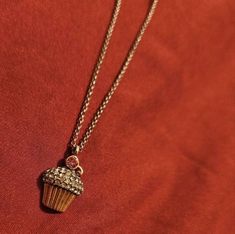 RARE Vintage Juicy Couture YJRU1214 Cupcake Cherry Rhinestone Necklace Y2K